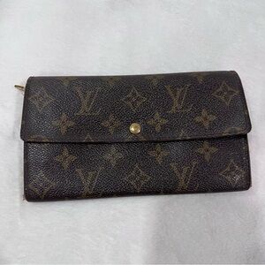 Louis Vuitton Monogram Snap Sarah Wallet